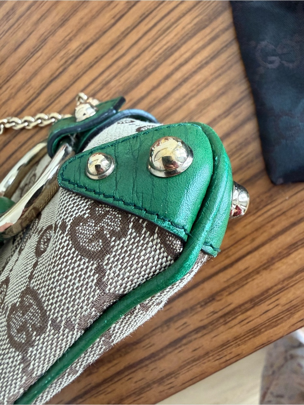 Gucci Green and Cream GG Canvas Shoulder Bag with Horsebit - Picture 12 of 13